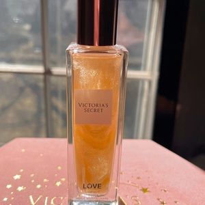 Victoria secret- LOVE shimmer fragrance oil